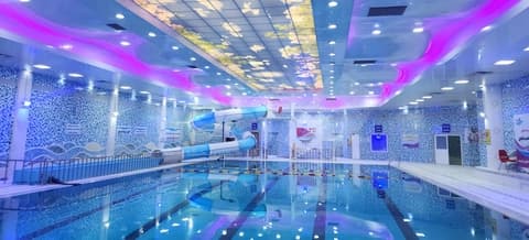 استخر و سرسره آبی یاس نبی قم