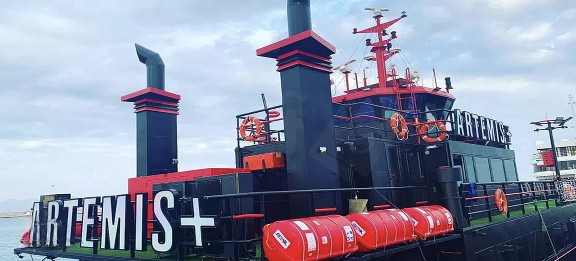 کشتی آرتمیس پلاس کیش