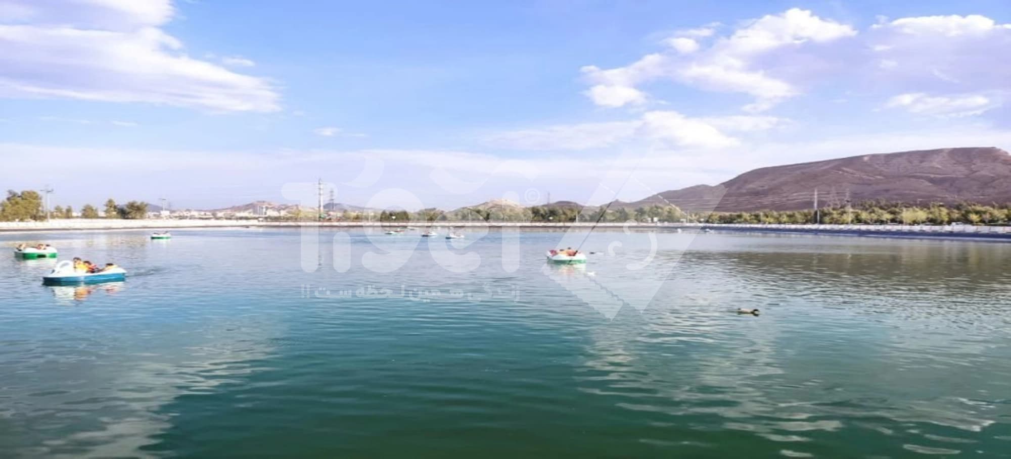 نمای دریاچه جوان قم