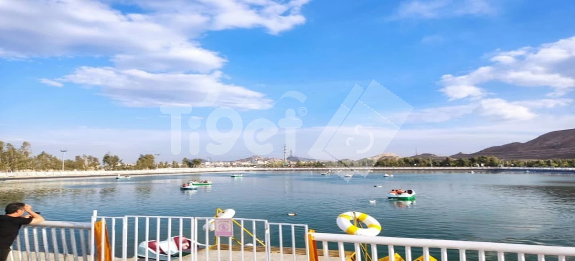 دریاچه جوان قم